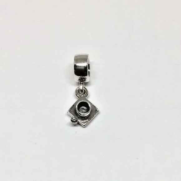 Pandora dangle graduation cap charm - Picture 7 of 8